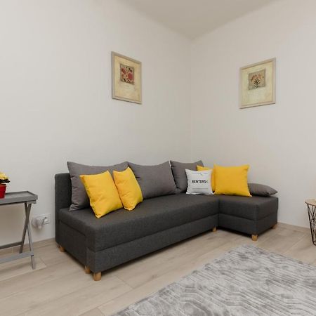 Raclawicka Cozy Studio Apartment By Noclegi Renters Warsaw Exterior photo